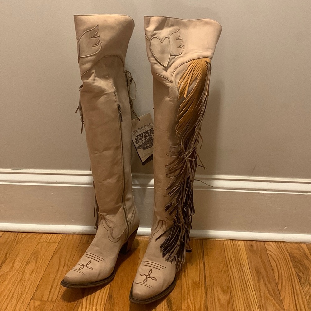 NWT Junk Gypsy by Lane Boots: The Spirit Animal